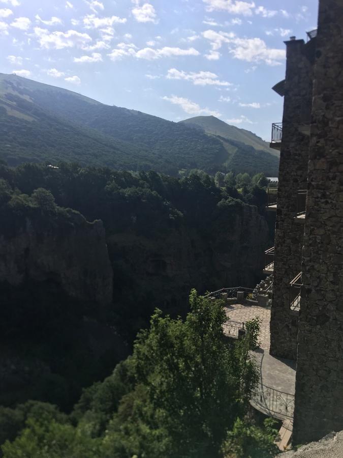 Nairi Hotel Jermuk Eksteriør billede